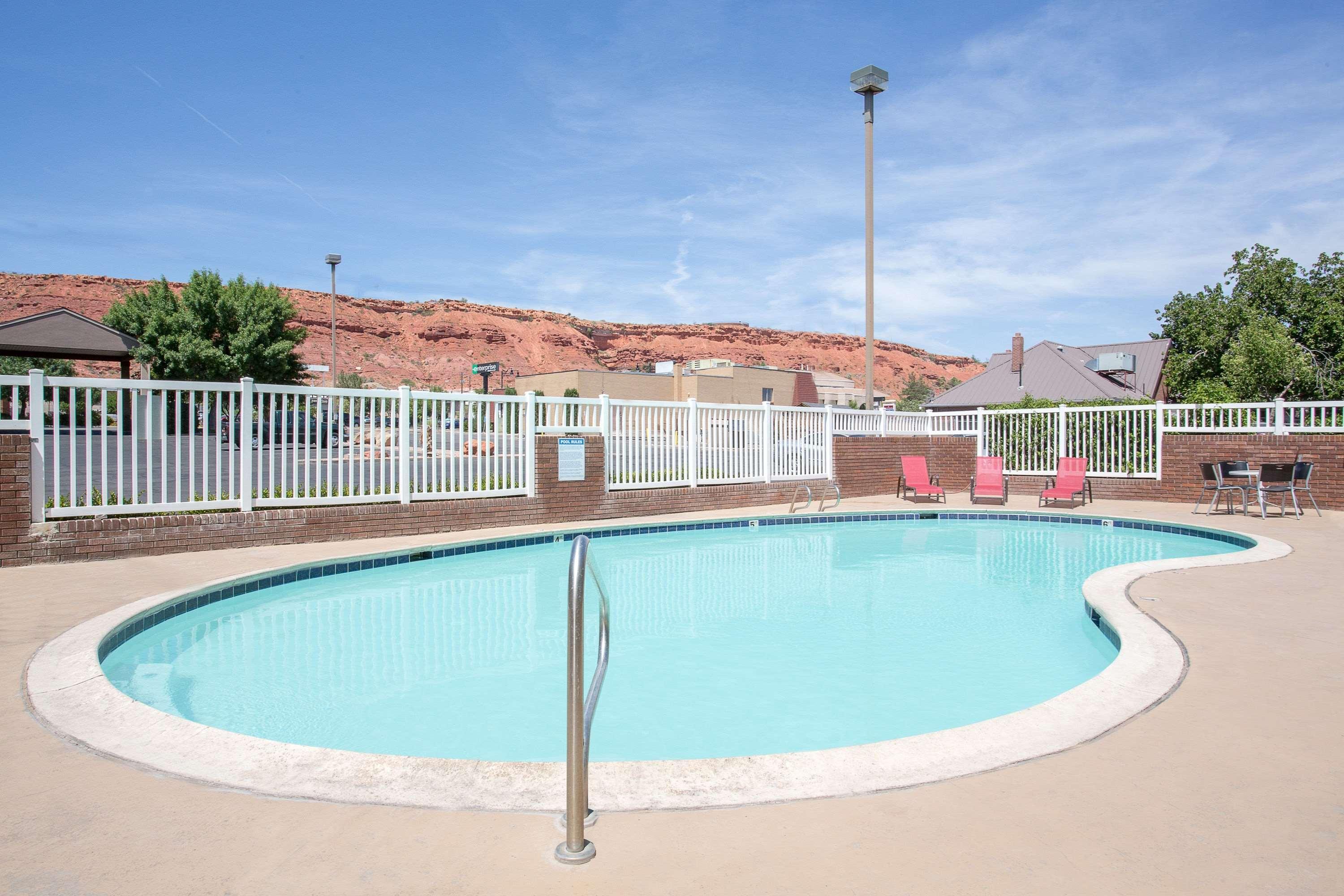 Мотель Super 8 By Wyndham St. George Ut Экстерьер фото